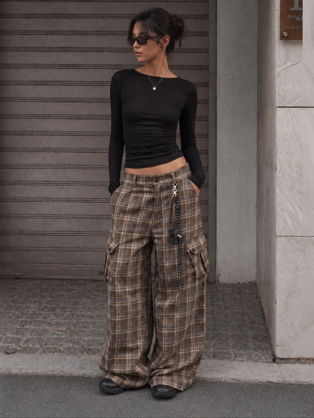 NIB Aelfric Eden Plaid Cargo Pants  Wide Leg Baggy Barrel Flannel Y2K - Picture 2 of 11